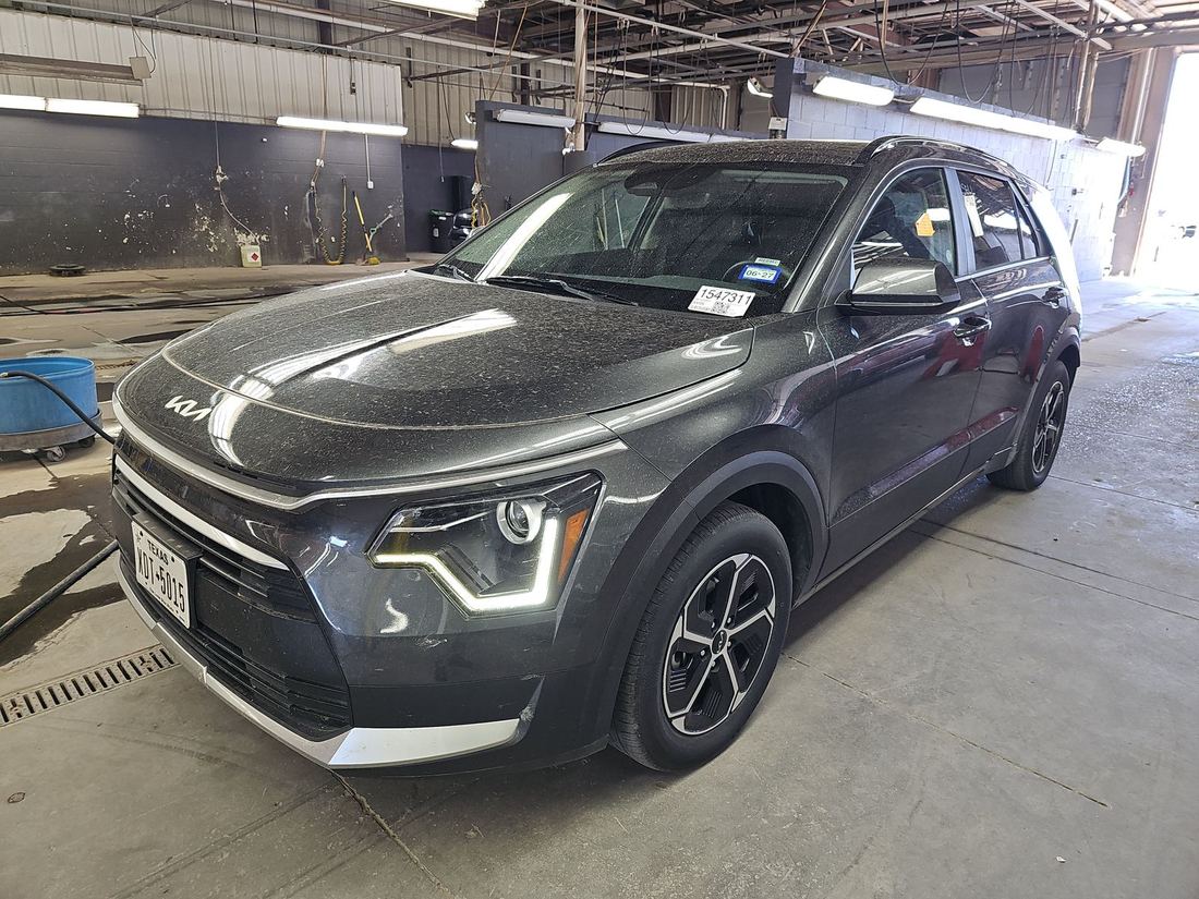 2025 KIA LX