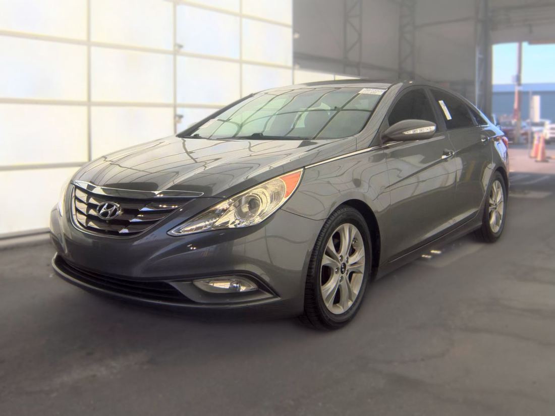 2011 HYUNDAI Middle level