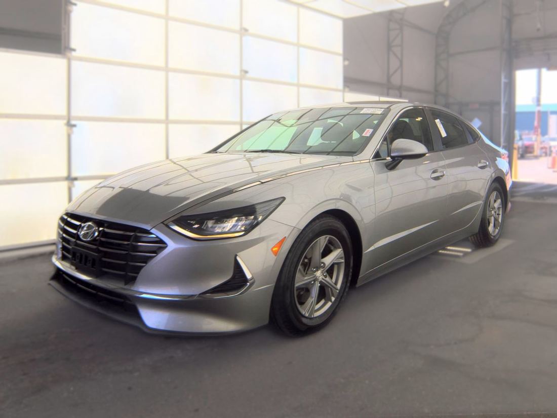 2021 HYUNDAI SE