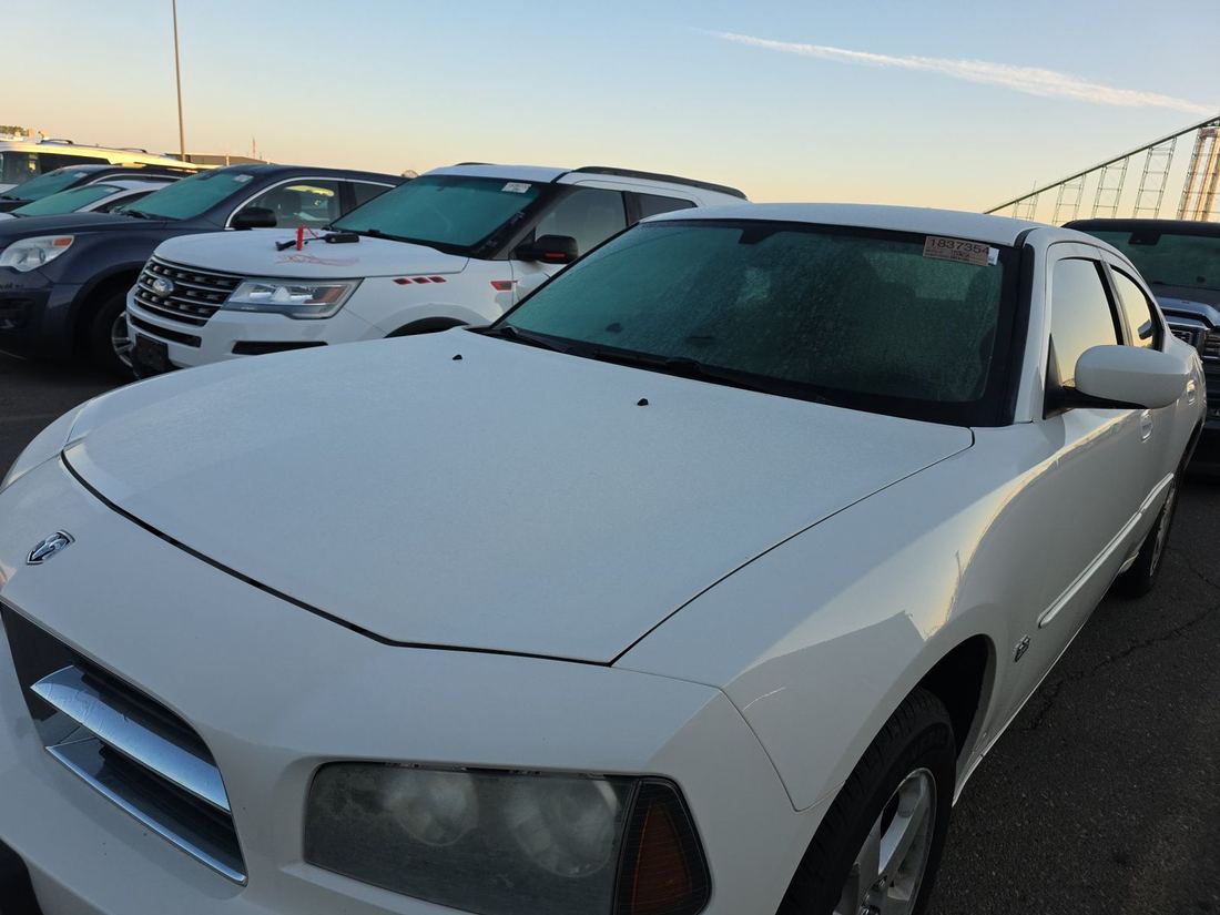 2010 DODGE LX