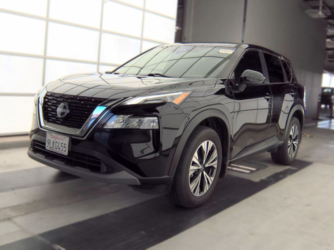 2023 NISSAN SV