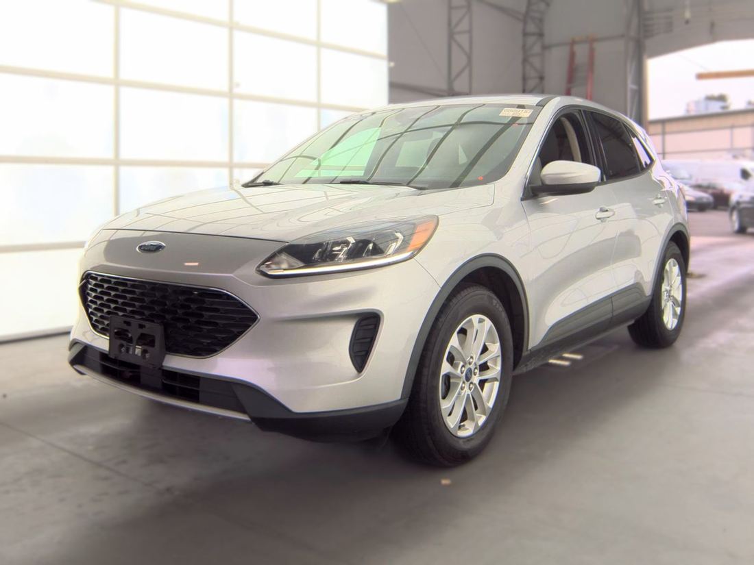 2020 FORD SE