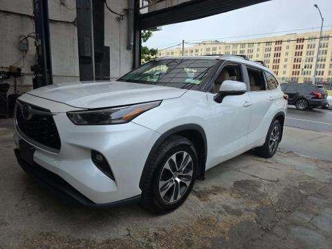 2022 Toyota 75 Series
