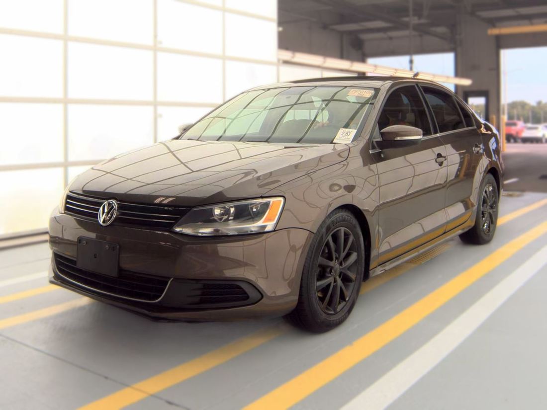 2014 VOLKSWAGEN SE
