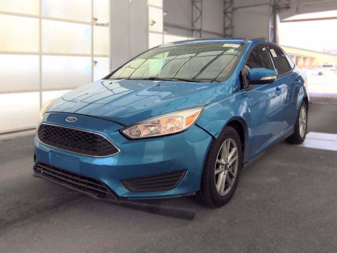 2017 FORD SE