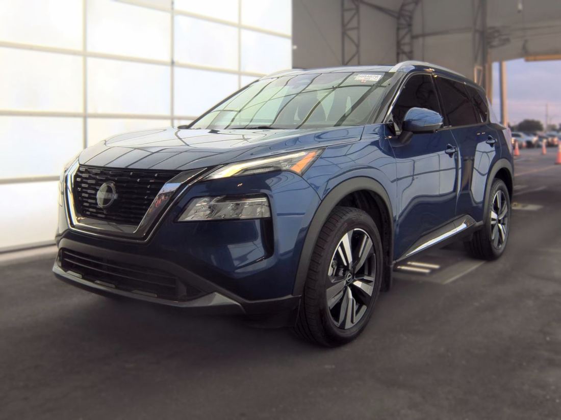 2023 NISSAN SL