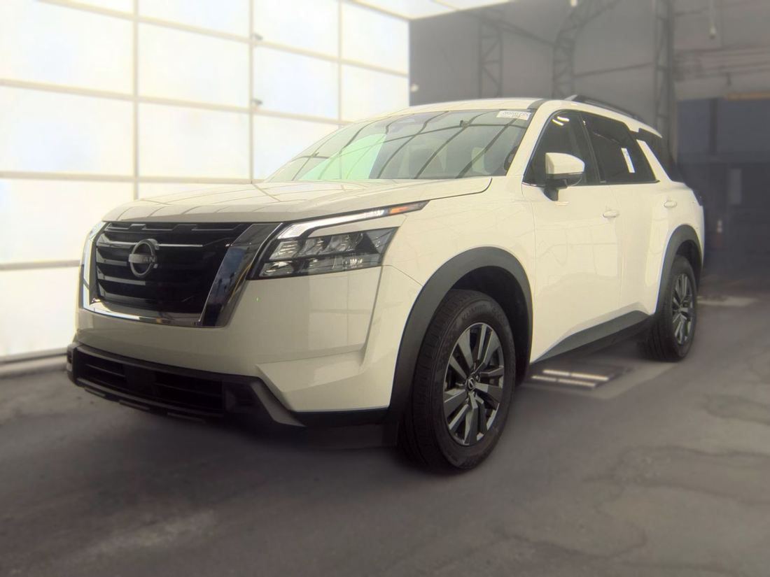 2025 Nissan SV