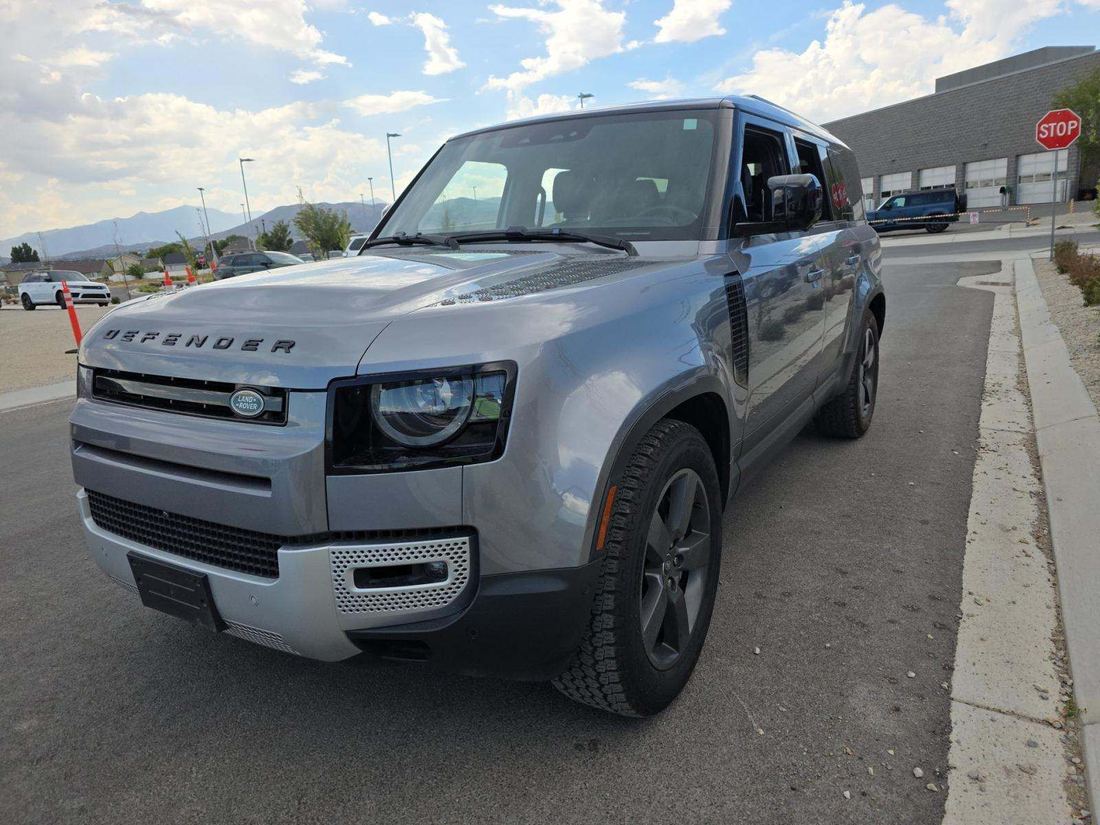 2023 Land Rover 130 SE