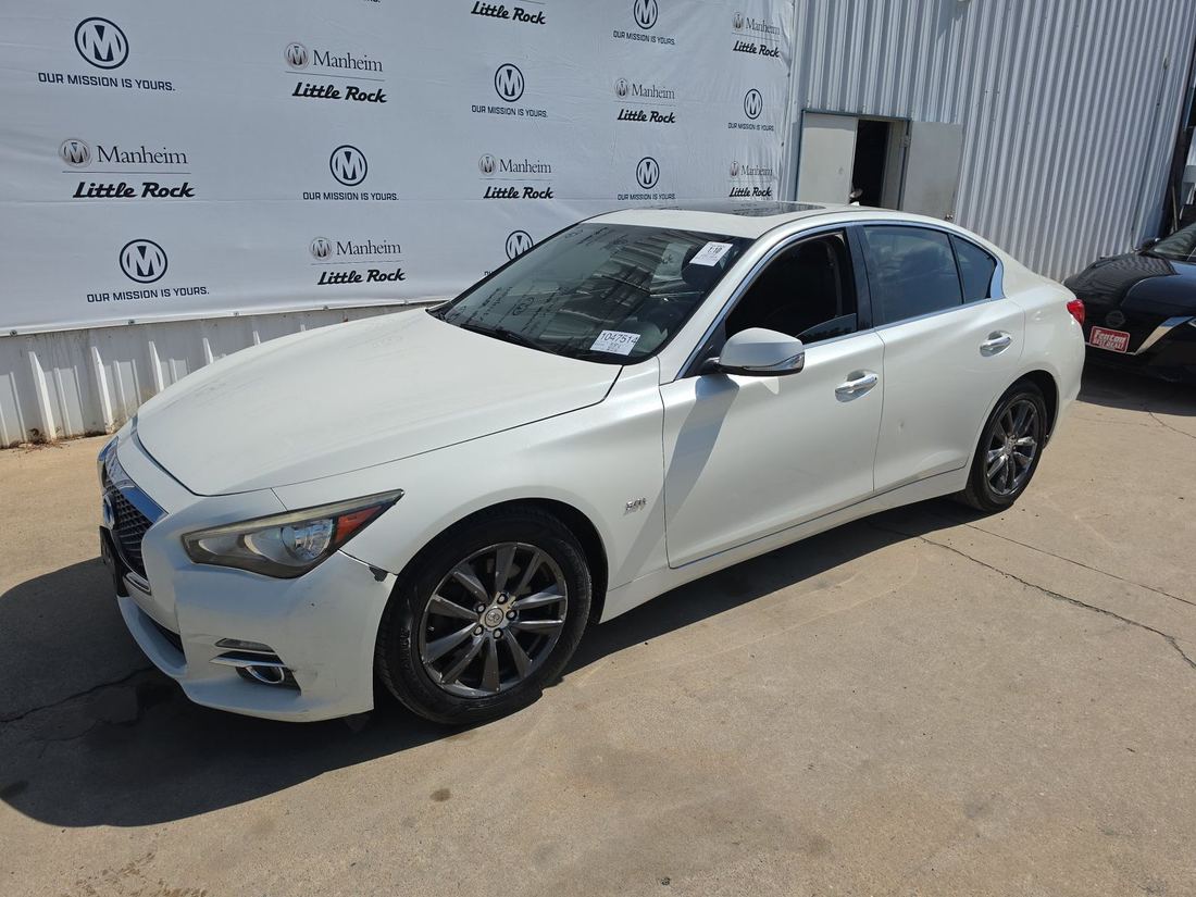 2016 INFINITI Q50