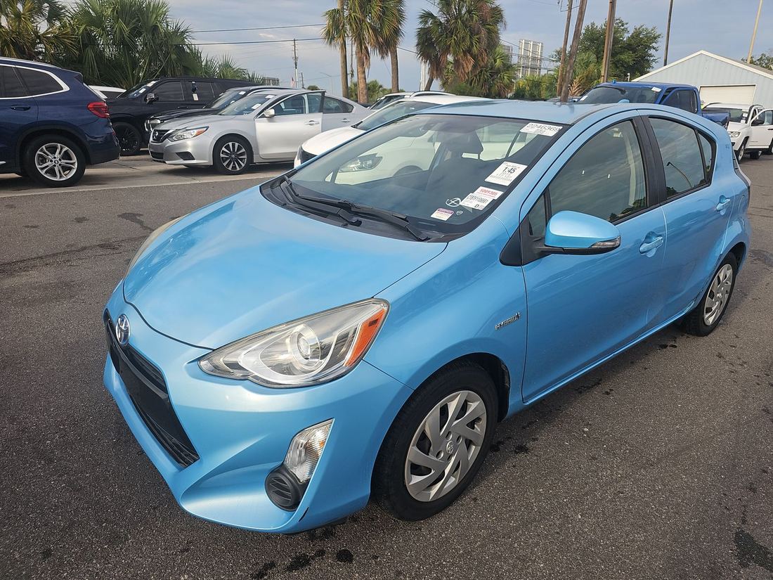 2015 TOYOTA NHP10L