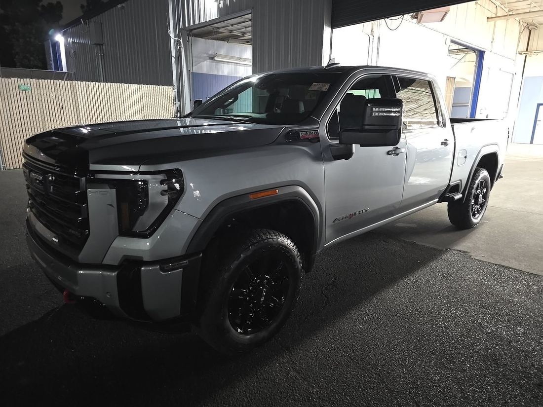 2026 GMC 2500