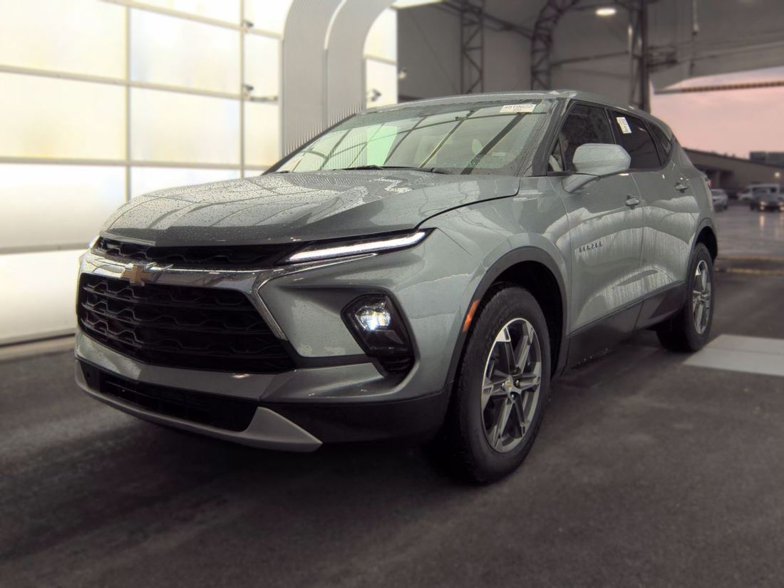 2025 Chevrolet 2LT