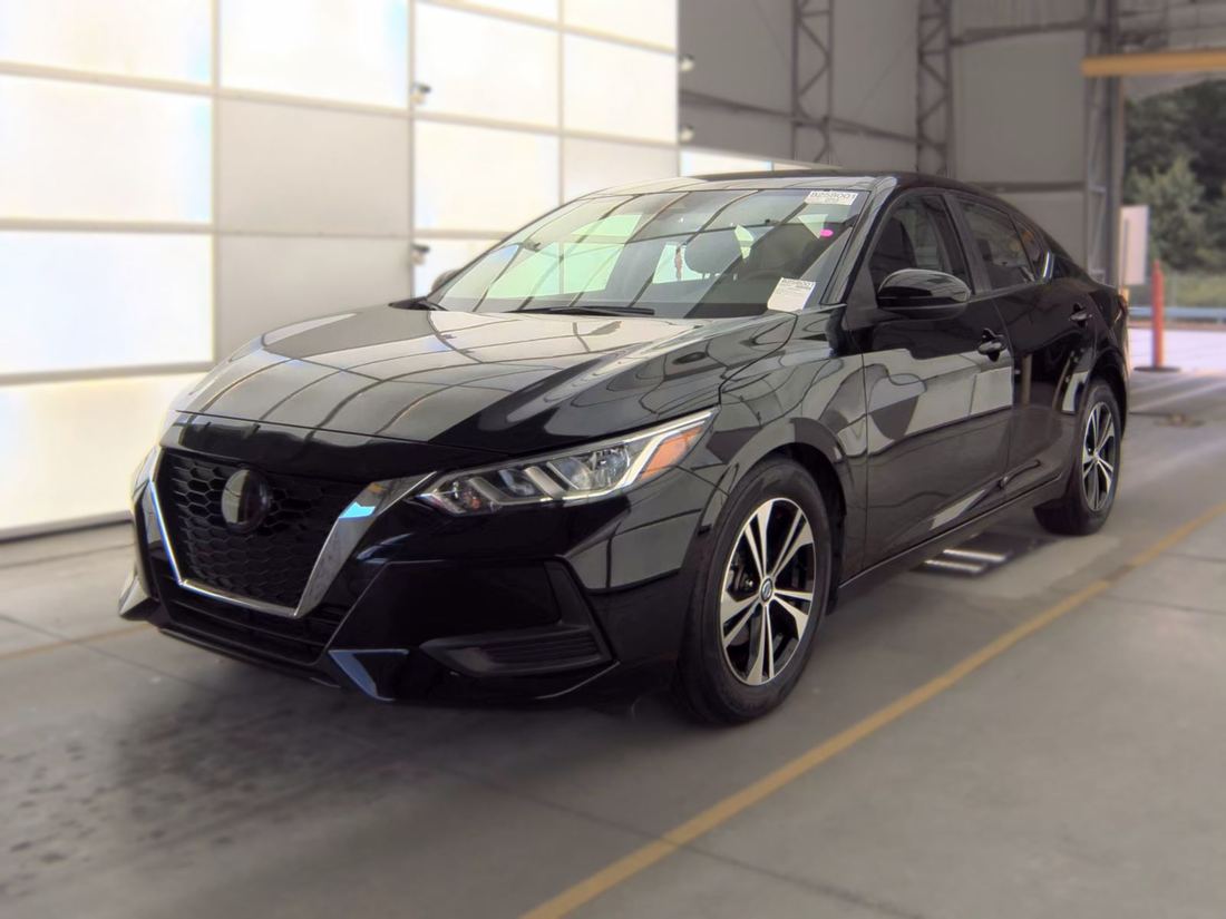 2022 Nissan SV