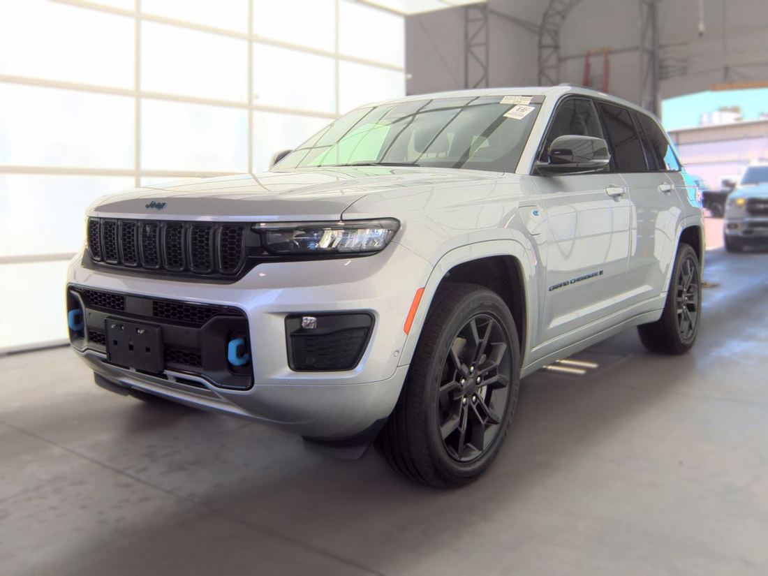 2024 JEEP WL
