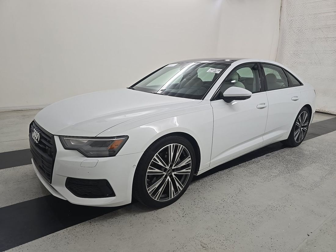2023 AUDI quattro Premium