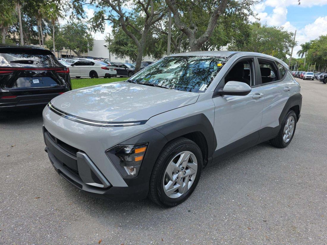 2024 HYUNDAI SE