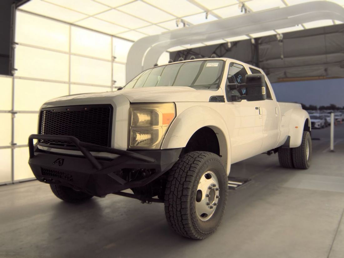 2011 FORD Super Duty - Dual Rear Wheel