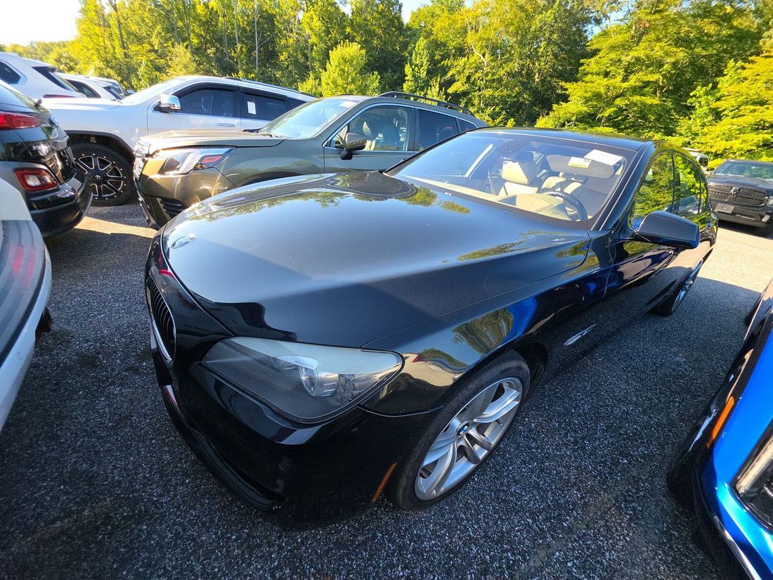 2011 BMW 7-Series