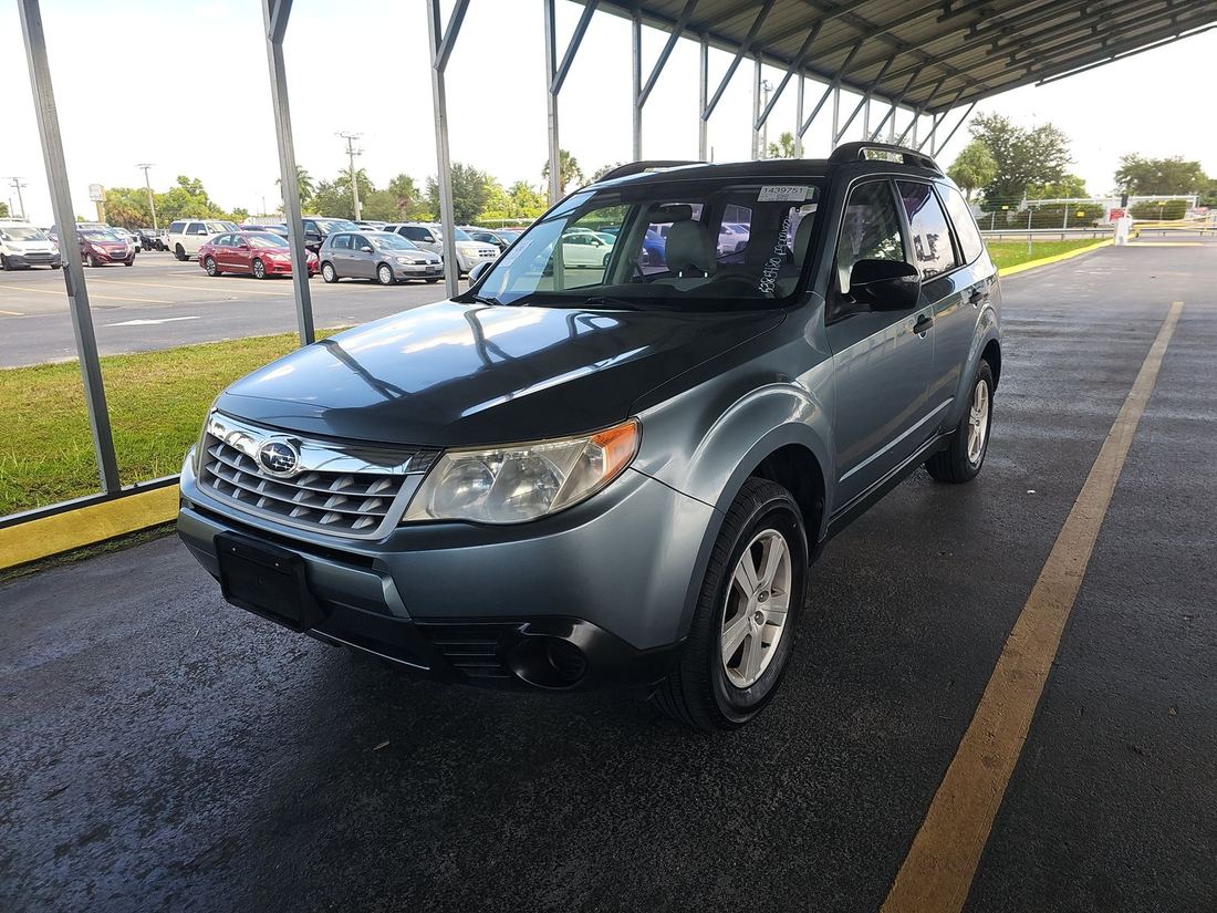 2013 SUBARU X-Plus