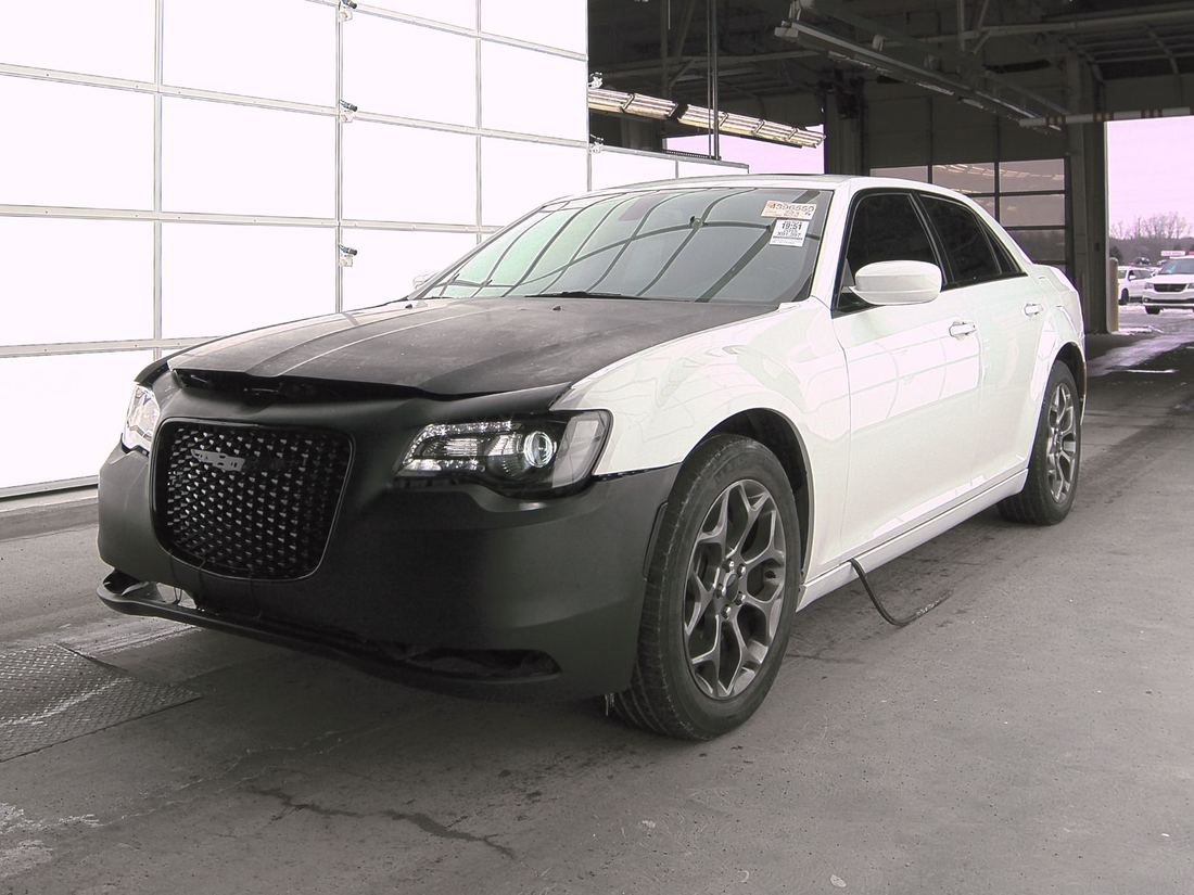 2015 Chrysler 300S