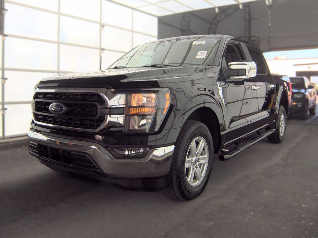 2023 FORD SuperCrew