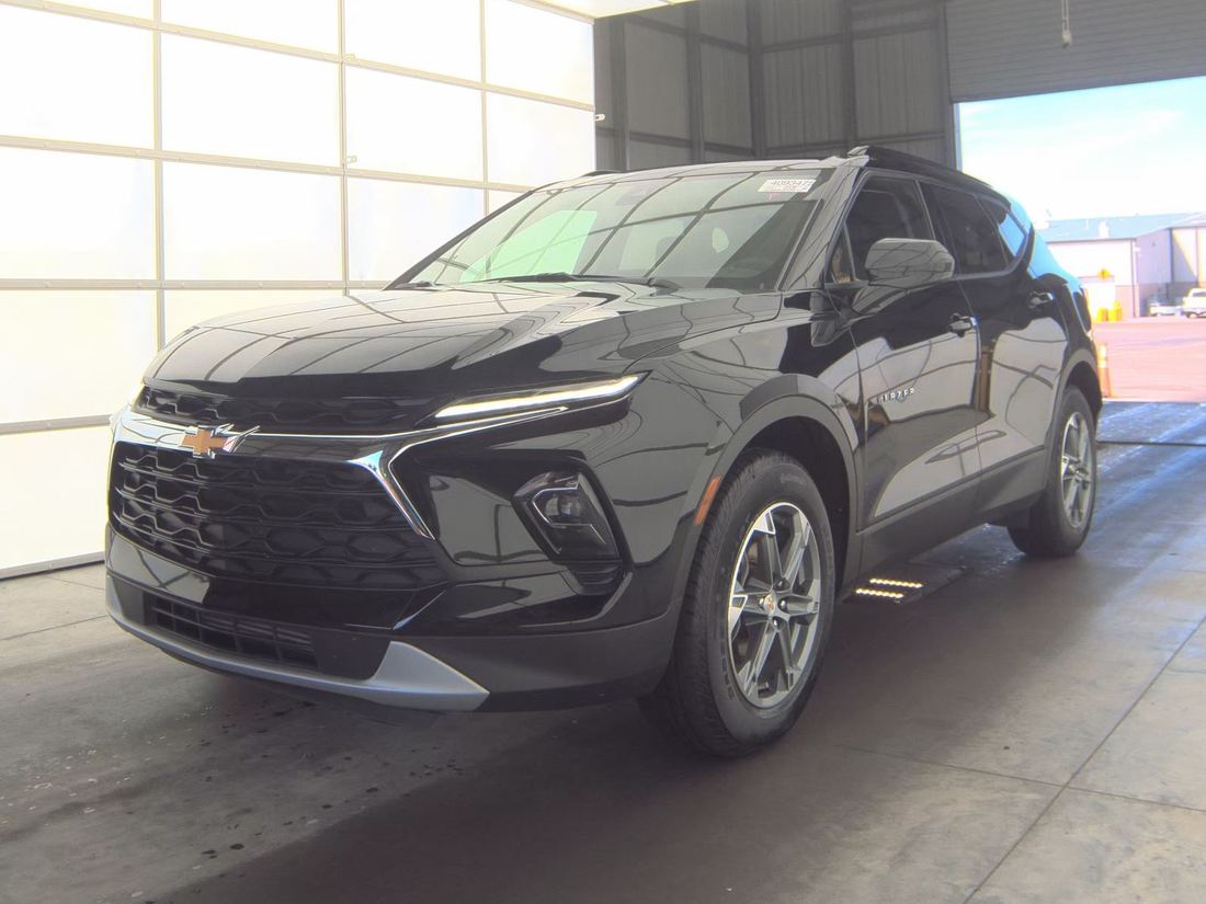 2024 CHEVROLET 2LT