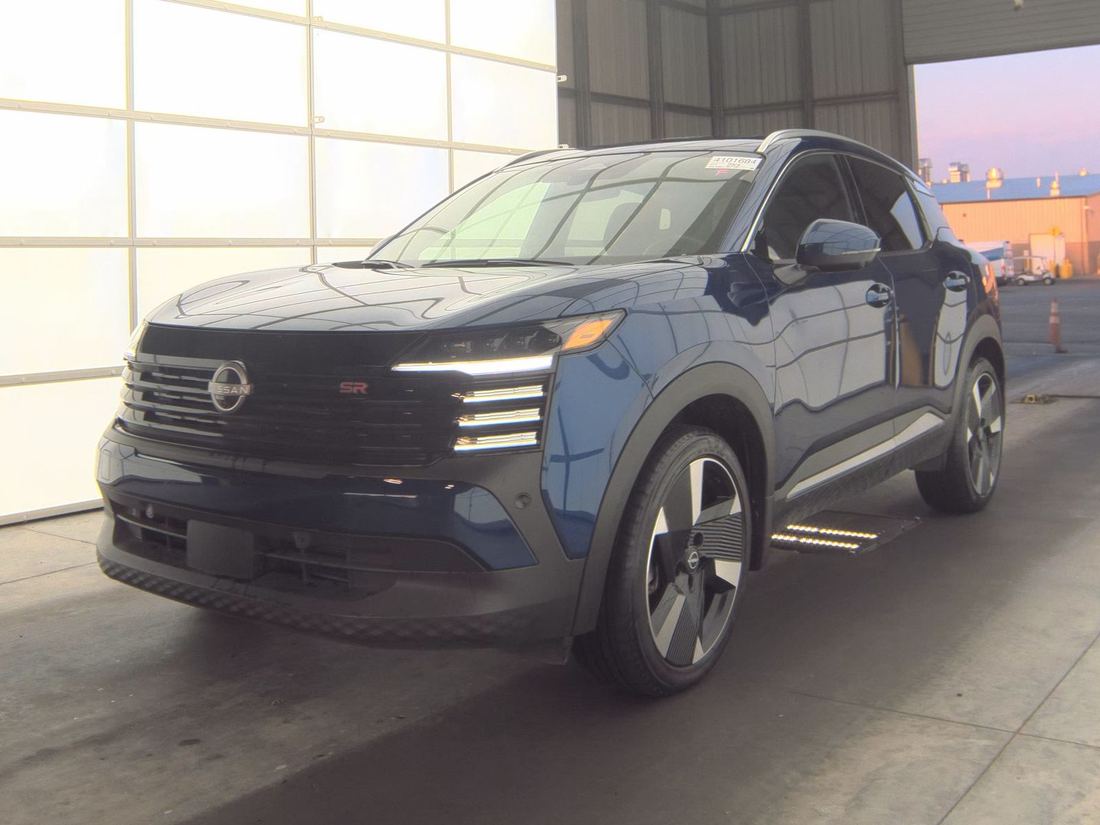 2025 NISSAN SR