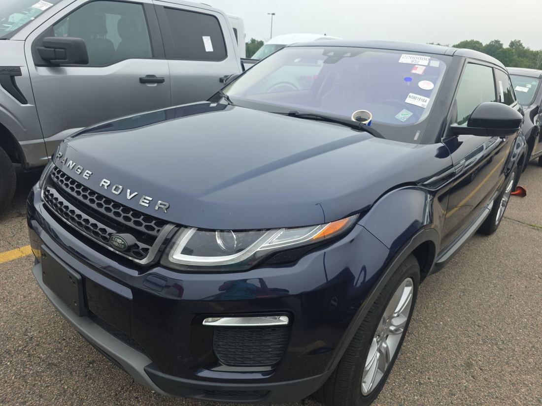 2016 LAND ROVER SE