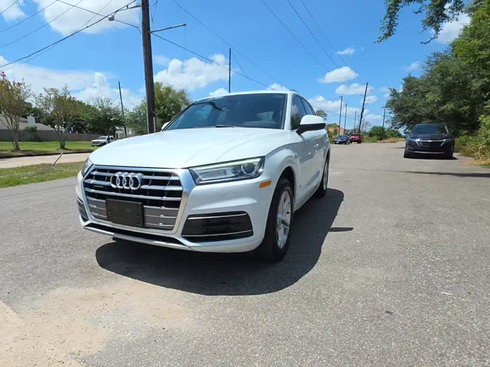 2019 Audi quattro Premium