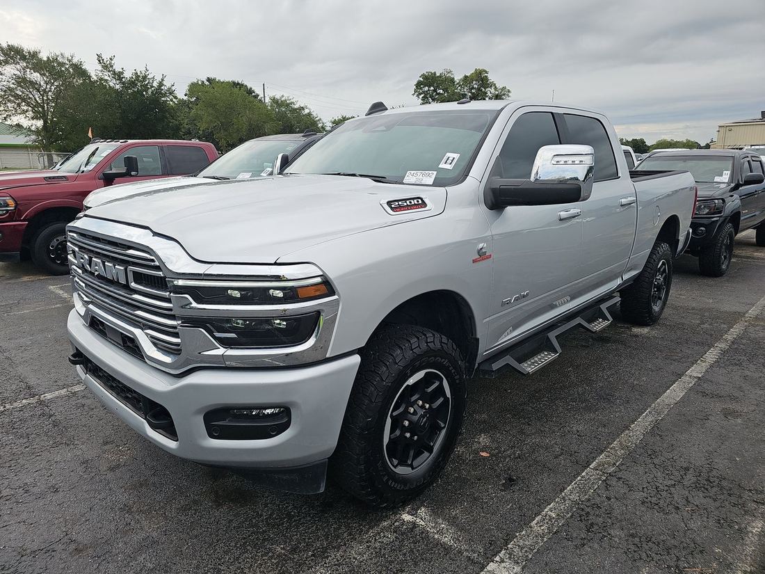 2026 Ram Laramie