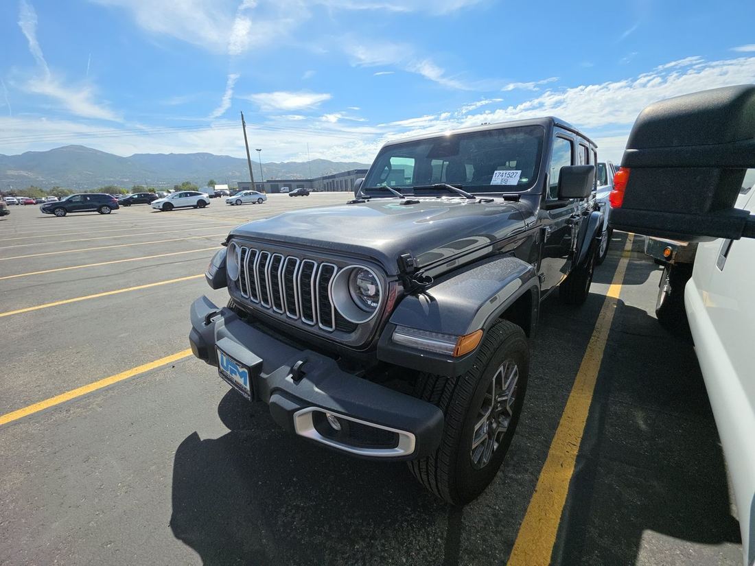 2025 Jeep Sahara