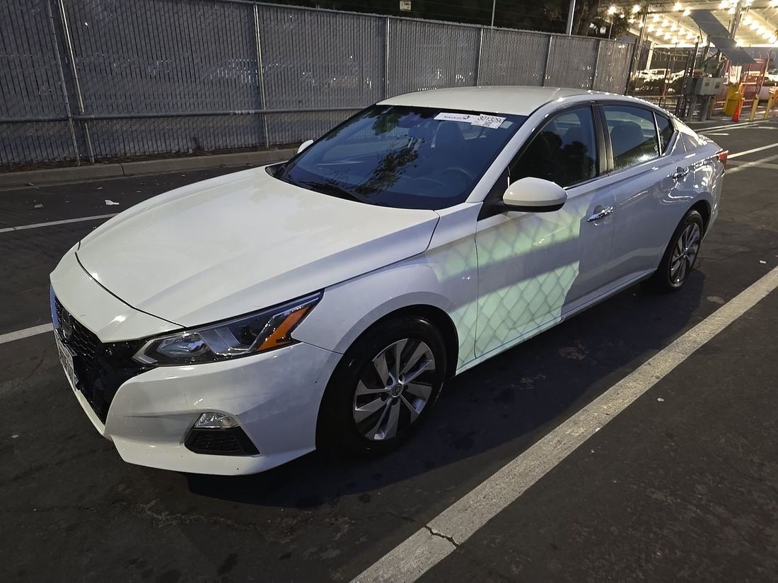 2021 NISSAN S