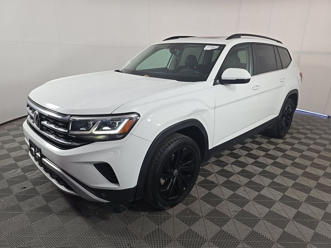 2022 VOLKSWAGEN SE w/ Tech