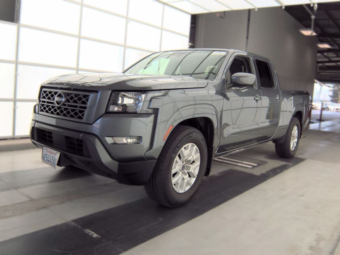2024 NISSAN Frontier