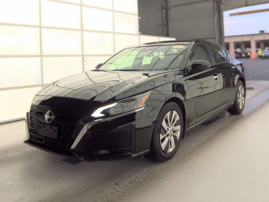 2023 NISSAN S