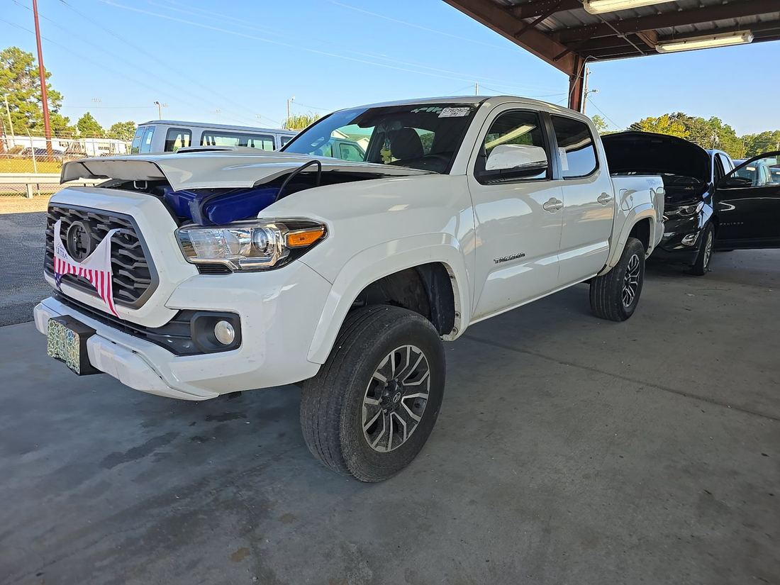 2022 TOYOTA GRN325L