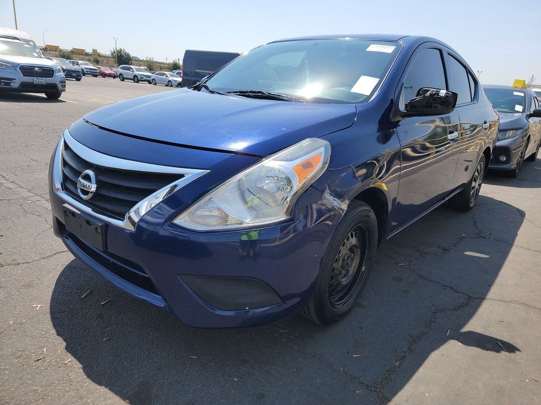 2019 NISSAN Versa