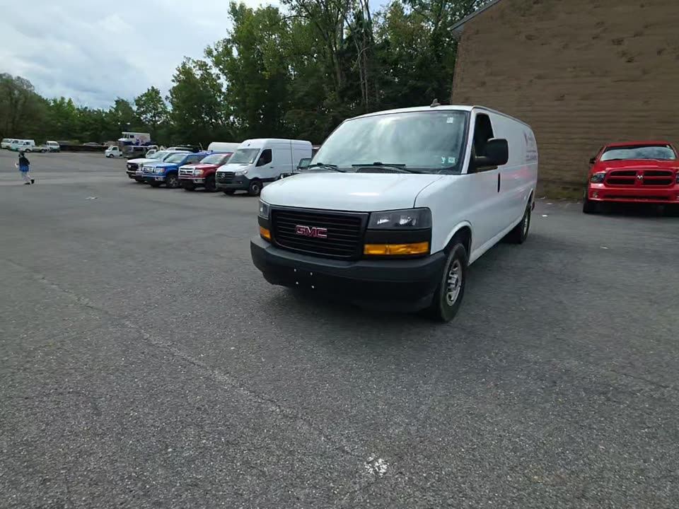 2022 GMC 3500 Cargo