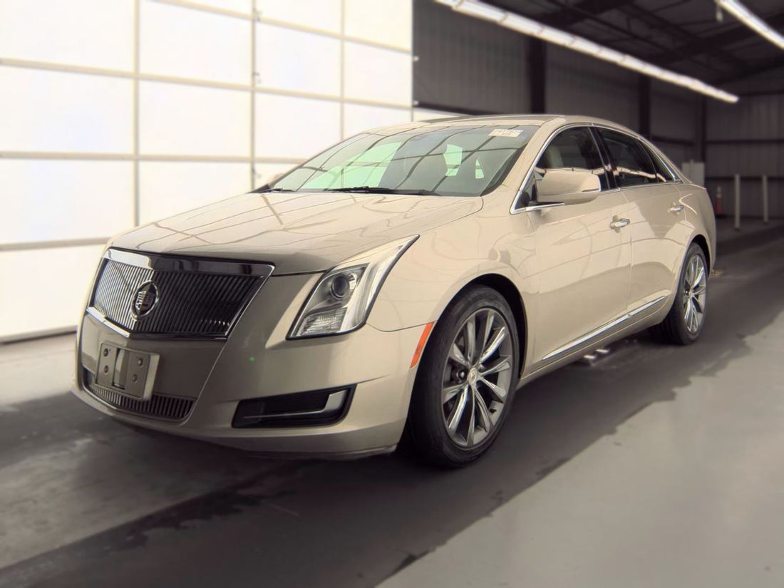 2013 CADILLAC Base