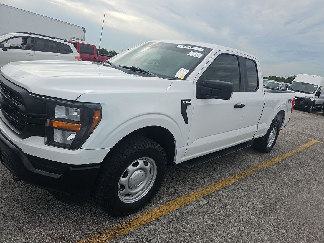 2023 Ford SuperCab