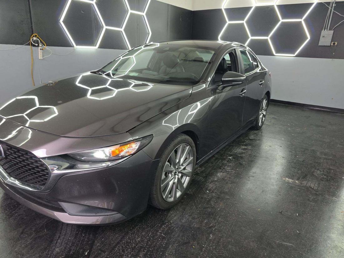 2021 MAZDA Mazda3 with Select Package