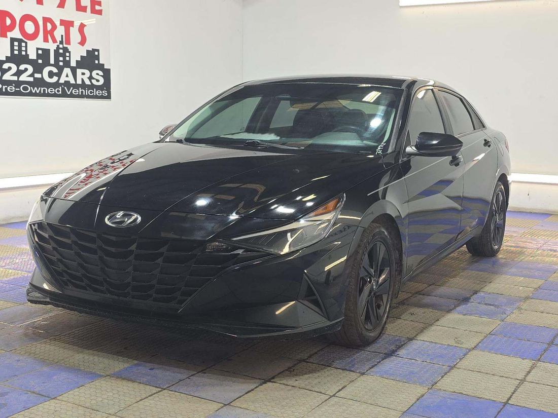 2022 HYUNDAI SEL