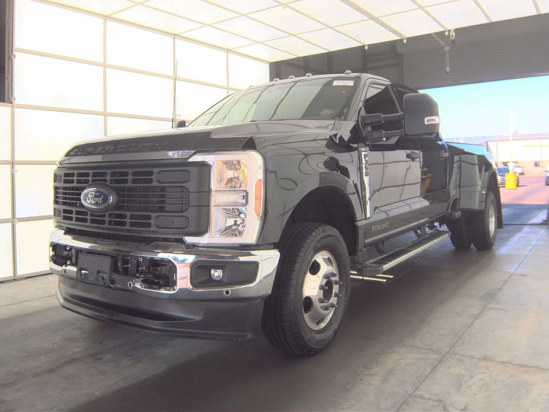 2025 FORD F-Series Super Duty-Dual Rear Wheels