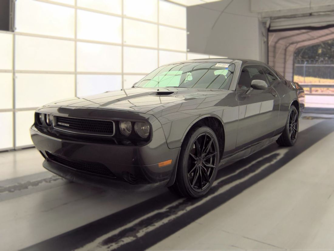 2014 DODGE Base