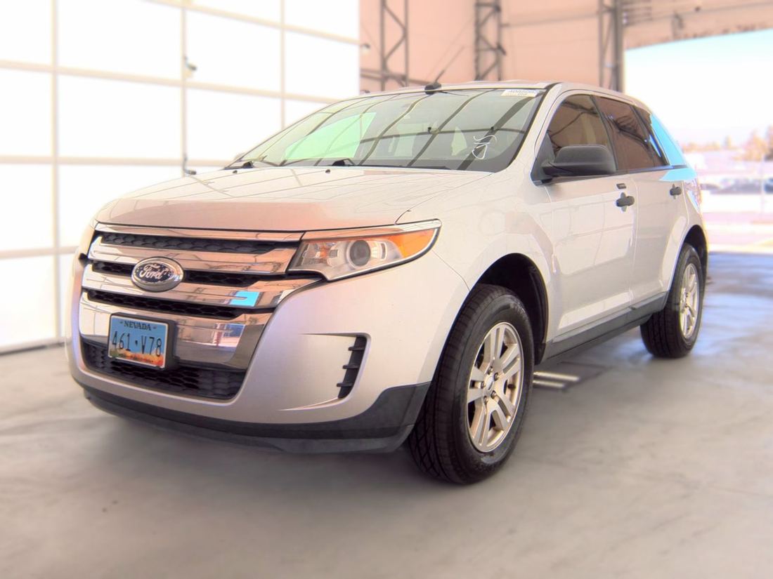 2012 FORD SE