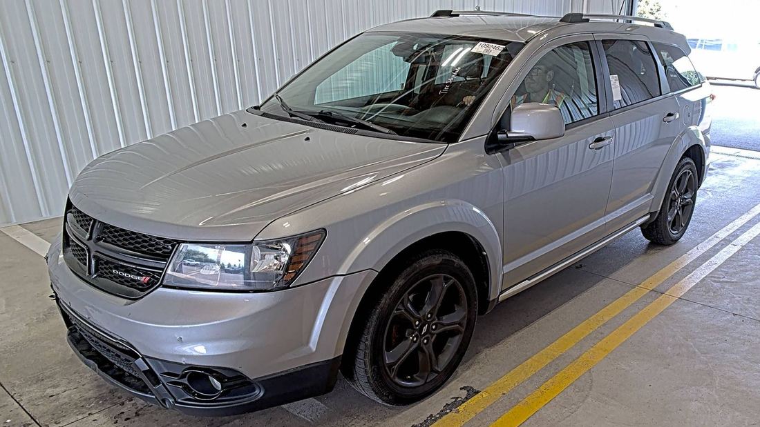 2018 DODGE Crossroad (M,U,C)