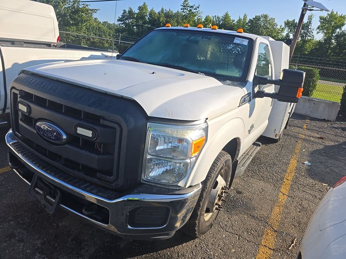 2016 Ford Super Duty - Dual Rear Wheel