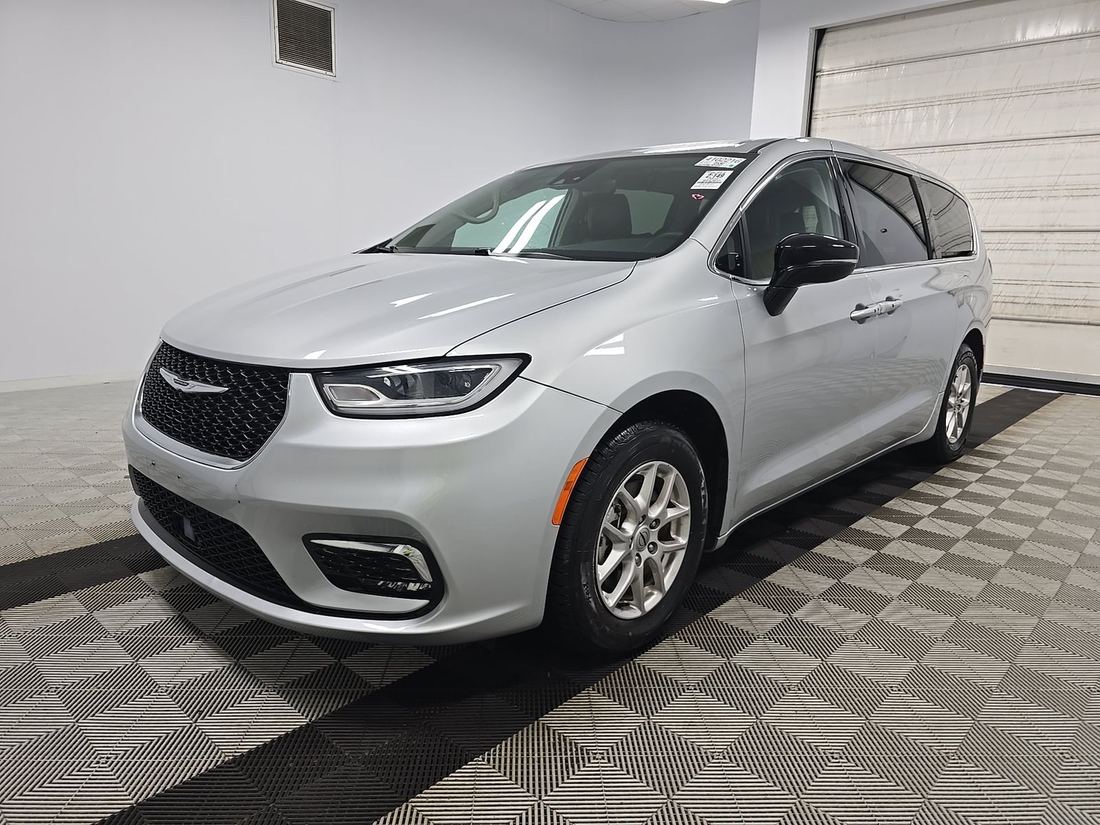 2024 Chrysler RU