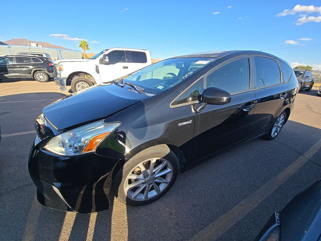2013 TOYOTA ZVW41L