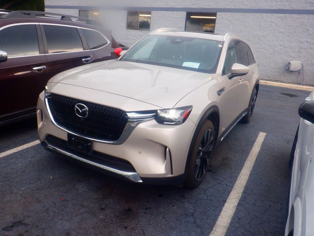 2024 MAZDA Premium Plus Package